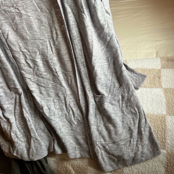 Long Cardigan Set - Picture 9 of 10